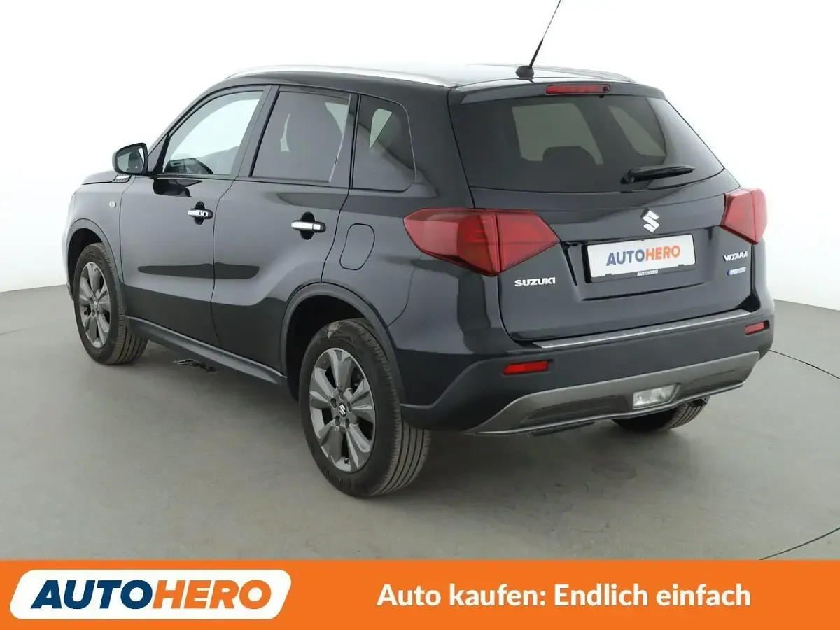 Gebraucht Suzuki Vitara Comfort 129 PS (94 kW) 2024 Schwarz SUV
