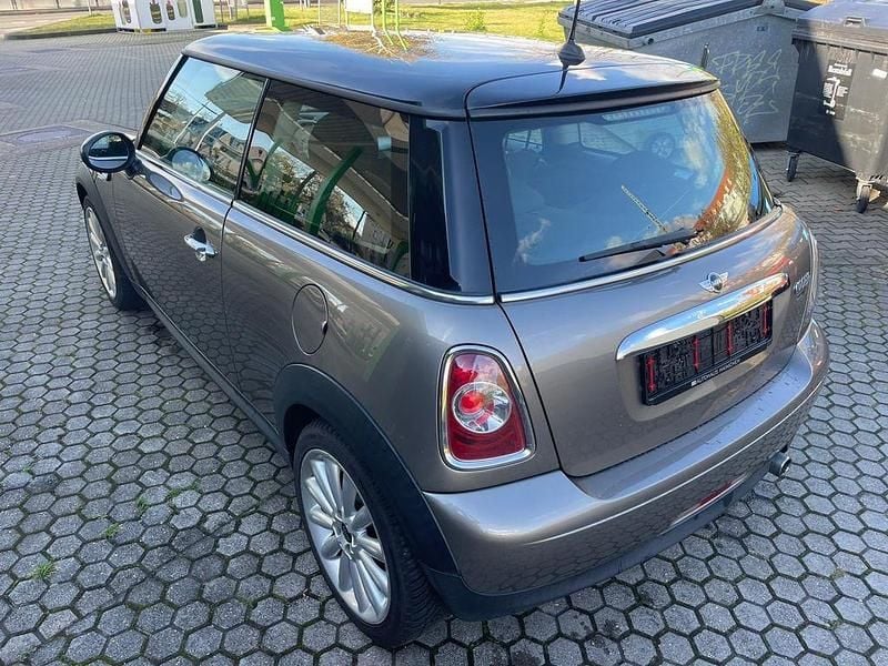 Gebraucht Mini Cooper 122 PS (89 kW) 2011 Braun Kleinwagen