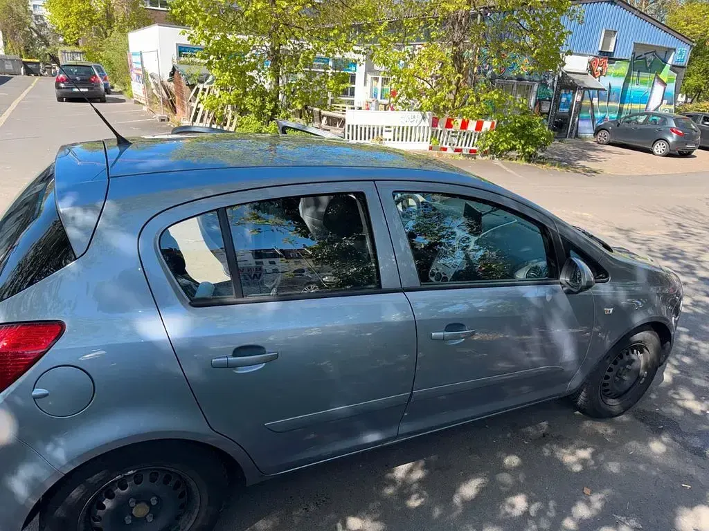 Gebraucht Opel Corsa Edition 90 PS (66 kW) 2007 Grau Kleinwagen