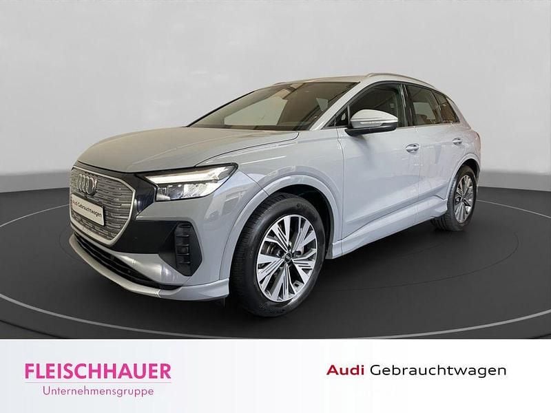 Grau Gebraucht 2022 Audi Q4 e-tron Ambiente SUV | 27.480 € (Superpreis) - Bild 1/4