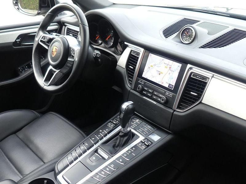 Gebraucht Porsche Macan 362 PS (266 kW) 2018 Schwarz SUV