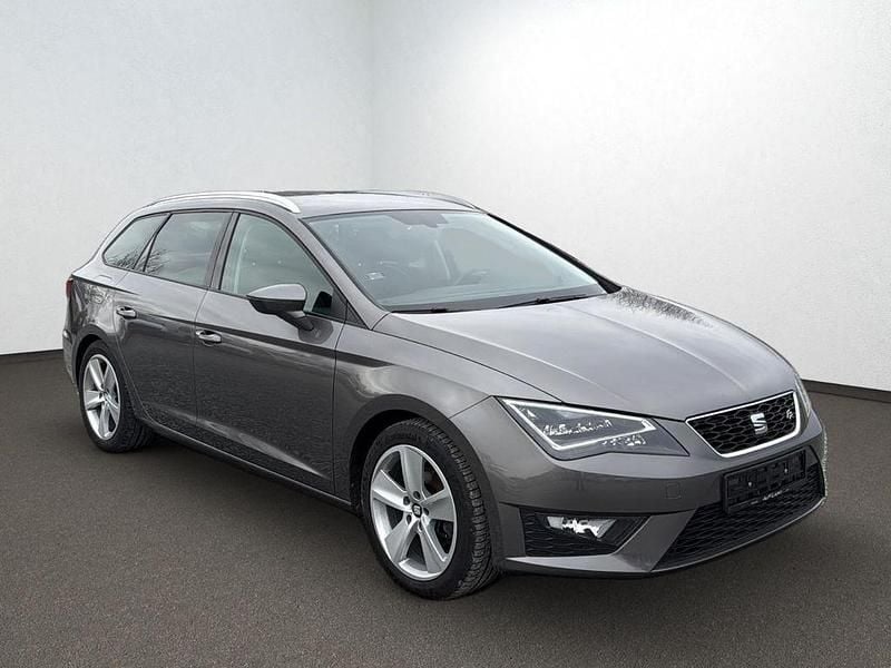 Grau Gebraucht 2016 Seat Leon ST FR Kombi | 13.699 € (Guter Preis) - Bild 1/4