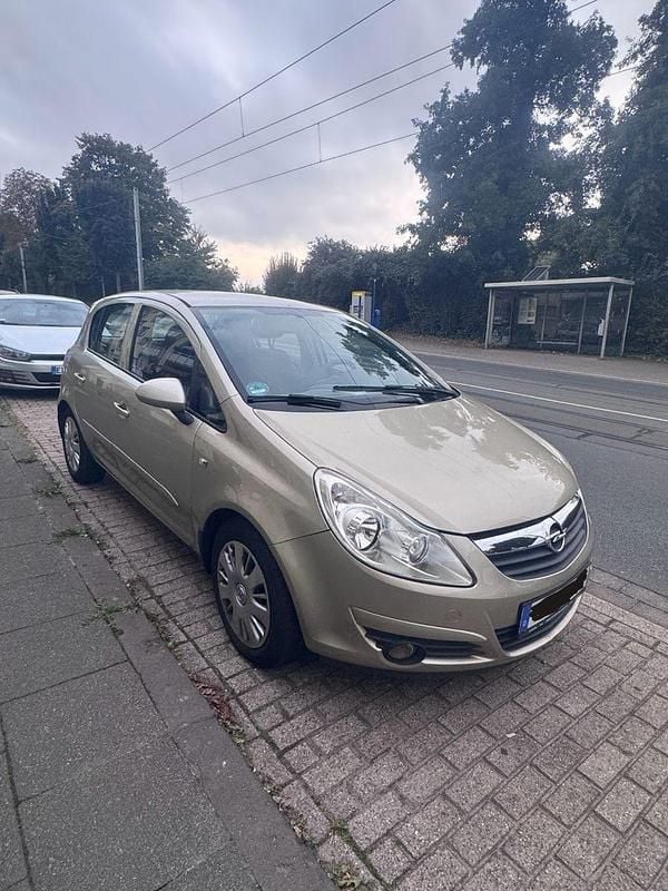Beige Gebraucht 2006 Opel Corsa Edition Kleinwagen | 2.690 € (Guter Preis) - Bild 1/4