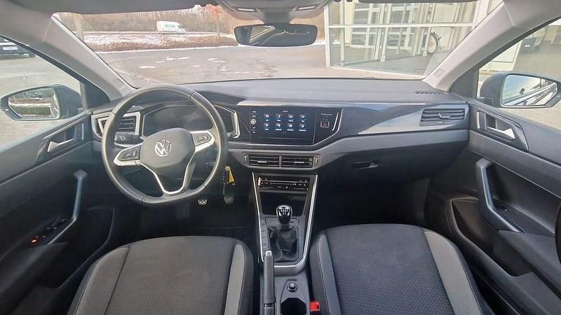 Gebraucht VW Polo Life 95 PS (69 kW) 2025 Grau Limousine