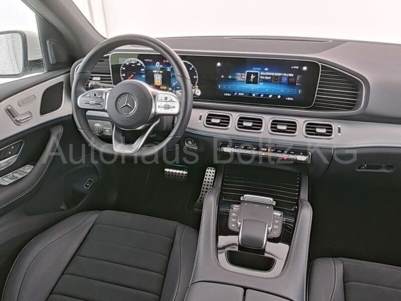 Gebraucht Mercedes GLE300 AMG 269 PS (197 kW) 2023 Manufaktur diamantweiß (metallic) SUV