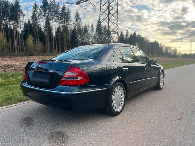 Gebraucht Mercedes E500 306 PS (225 kW) 2002 Schwarz Limousine