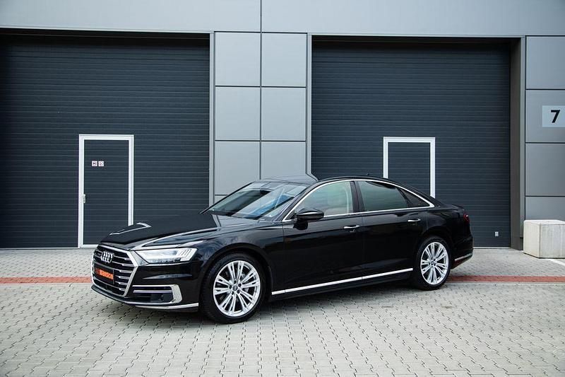 Schwarz Gebraucht 2018 Audi A8 Limousine | 38.720 € (Guter Preis) - Bild 1/4