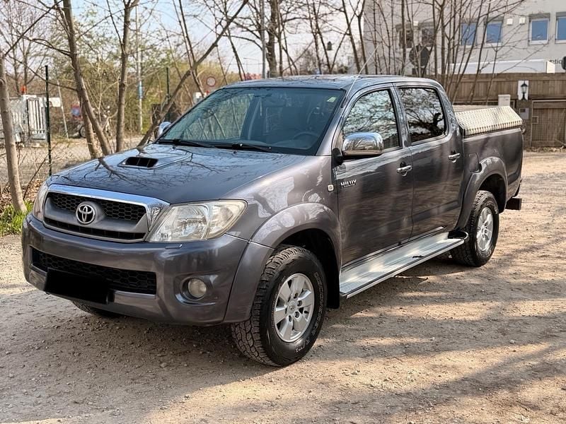 Gebraucht Toyota HiLux 171 PS (125 kW) 2011 Grau Pickup