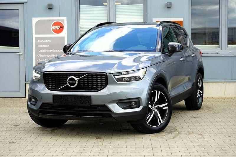 Grau Gebraucht 2018 Volvo XC40 R-Design SUV | 25.989 € (Fairer Preis) - Bild 1/4