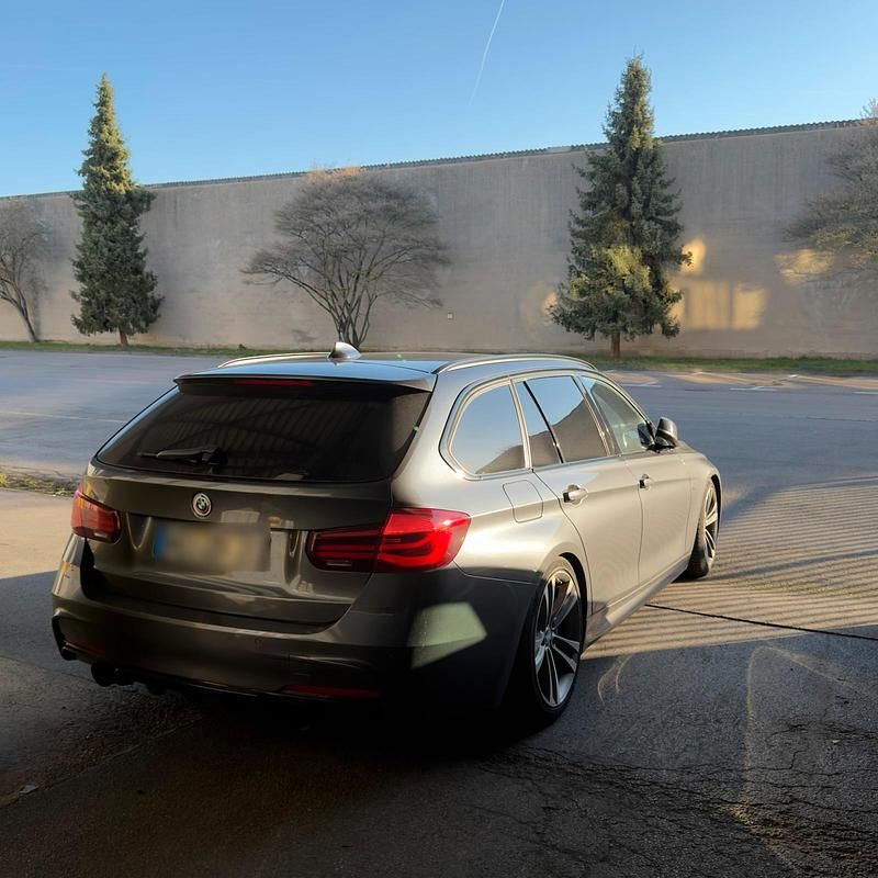 Gebraucht BMW 335 370 PS (272 kW) 2016 Grau Kombi