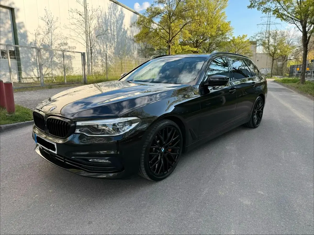 Brugt BMW 530 Efficient Dynamics 252 HK (185 kW) 2017 Sort Stationcar
