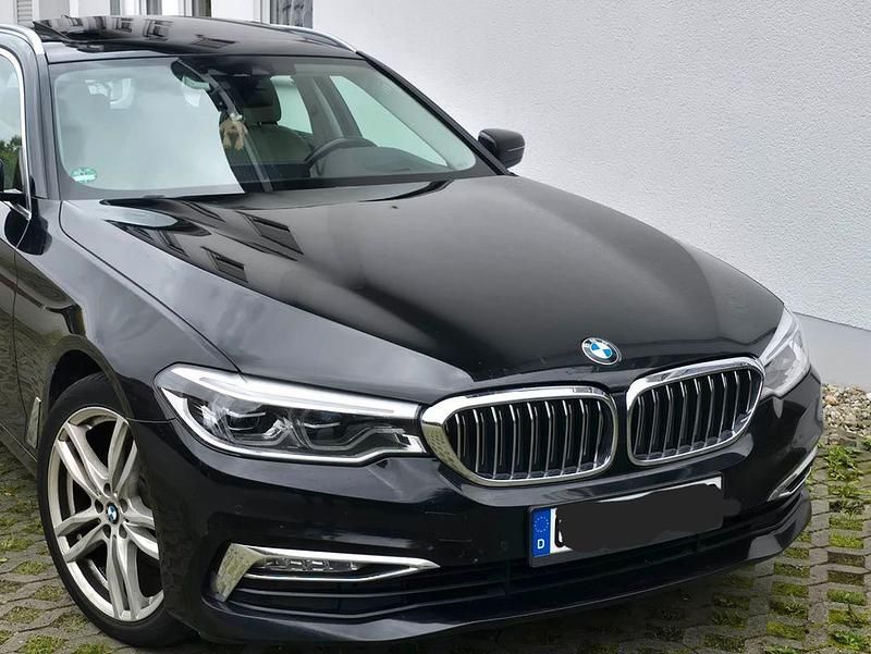Schwarz Gebraucht 2017 BMW 520 Luxury Line Kombi | 16.500 € (Guter Preis) - Bild 1/4