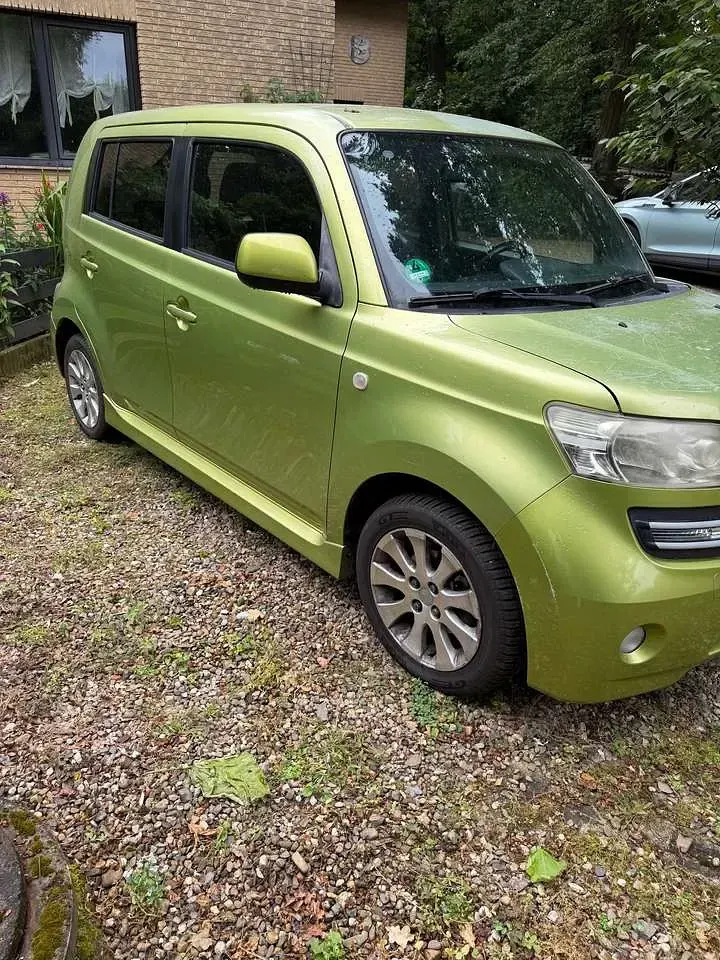Gebraucht Daihatsu Materia 91 PS (66 kW) 2008 Grün Van / Kleinbus