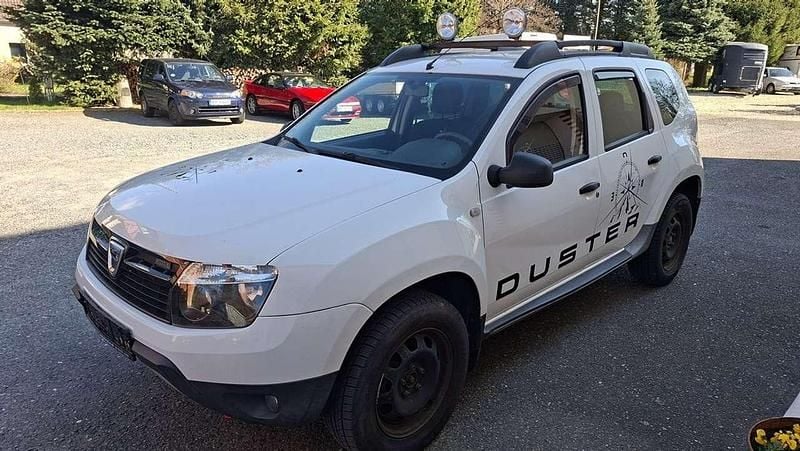 Second-hand Dacia Duster 105 CP (77 kW) 2013 Alb SUV
