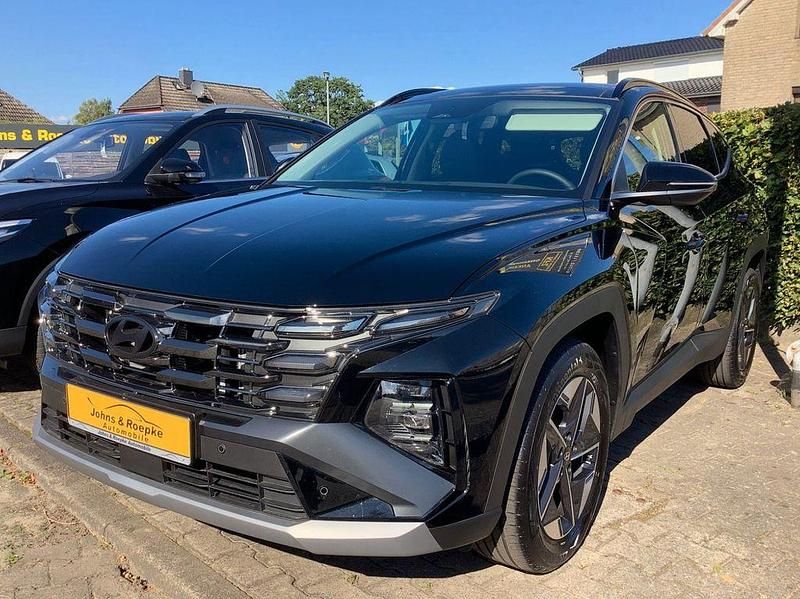 Abyss black Neu 2025 Hyundai Tucson Advanced SUV | 36.990 € (Fairer Preis) - Bild 1/4