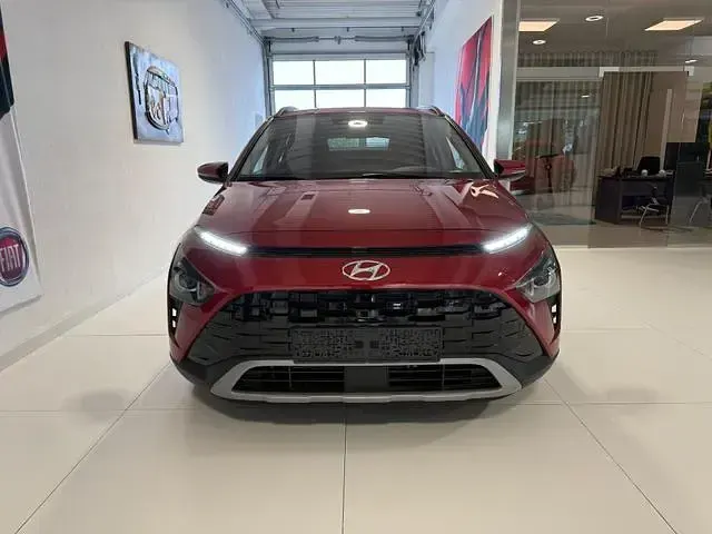 Gebraucht Hyundai Bayon 99 PS (72 kW) 2023 Dragon red/rot SUV