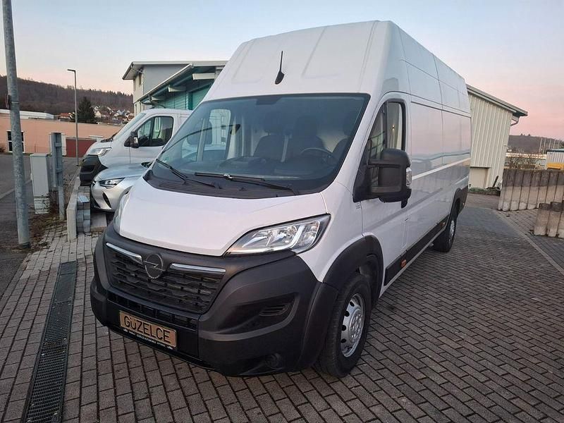 Gebraucht Opel Movano 140 PS (102 kW) 2023 Weiß Van