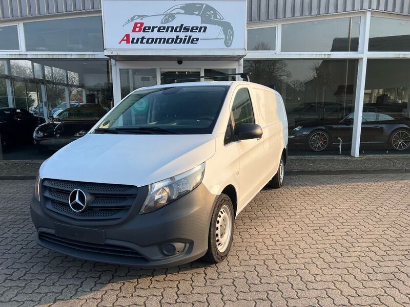 Arktikweiss Gebraucht 2018 Mercedes Vito Van / Kleinbus | 15.351 € (Guter Preis) - Bild 1/4