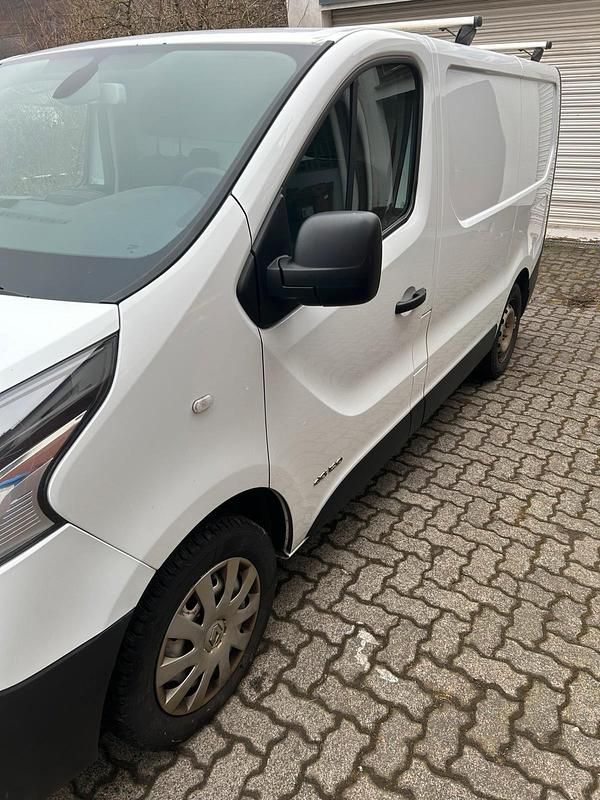 Gebraucht Renault Traffic 120 PS (88 kW) 2016 Weiß Van / Kleinbus
