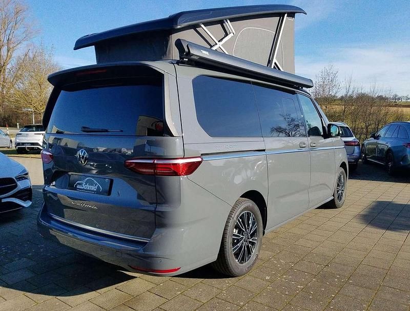 Neu VW California Beach 150 PS (110 kW) 2026 Pure grey dach deep black perleffekt Van