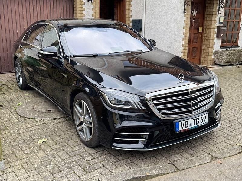 Schwarz Gebraucht 2020 Mercedes S560 AMG Limousine | 58.300 € - Bild 1/4