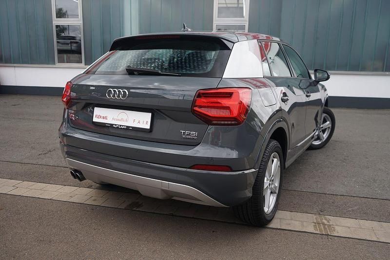 Gebraucht Audi Q2 Sport 190 PS (139 kW) 2018 Grau SUV