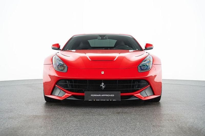 Gebraucht Ferrari F12 741 PS (545 kW) 2013 Rot Coupé
