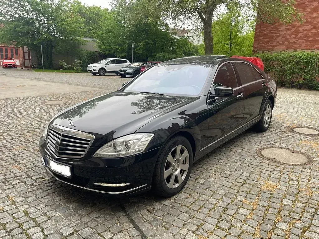 Gebraucht Mercedes S350 258 PS (189 kW) 2012 Schwarz Limousine