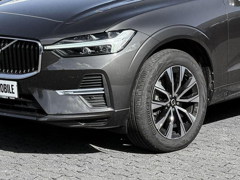 Gebraucht Volvo XC60 Core 197 PS (144 kW) 2023 Grau SUV