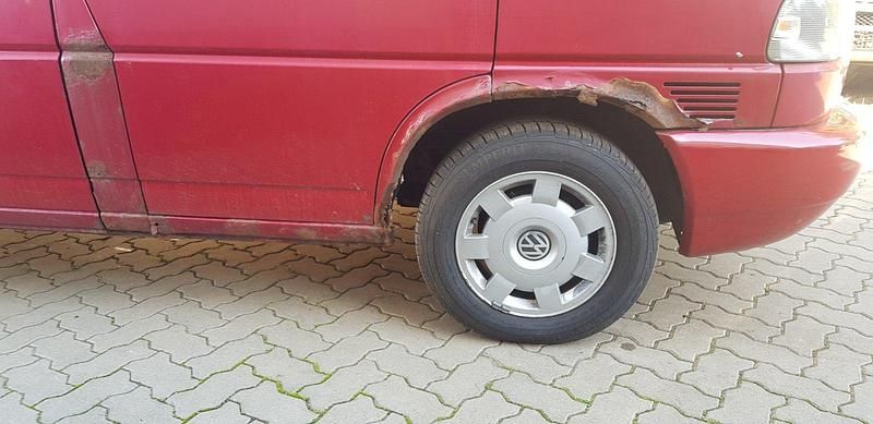 Używany VW T4 102 KM (75 kW) 1993 Czerwony Van