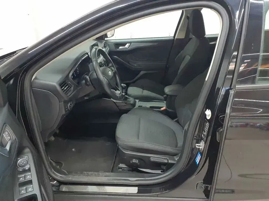 Gebraucht Ford Focus Active 150 PS (110 kW) 2020 Schwarz Limousine