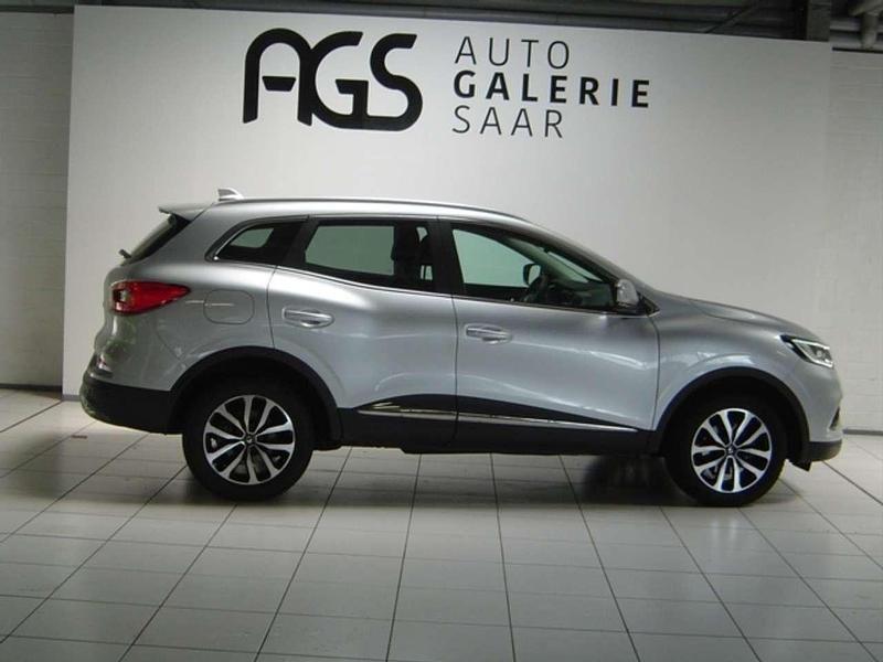 Grau Gebraucht 2022 Renault Kadjar Techno SUV | 23.999 € (Fairer Preis) - Bild 1/2