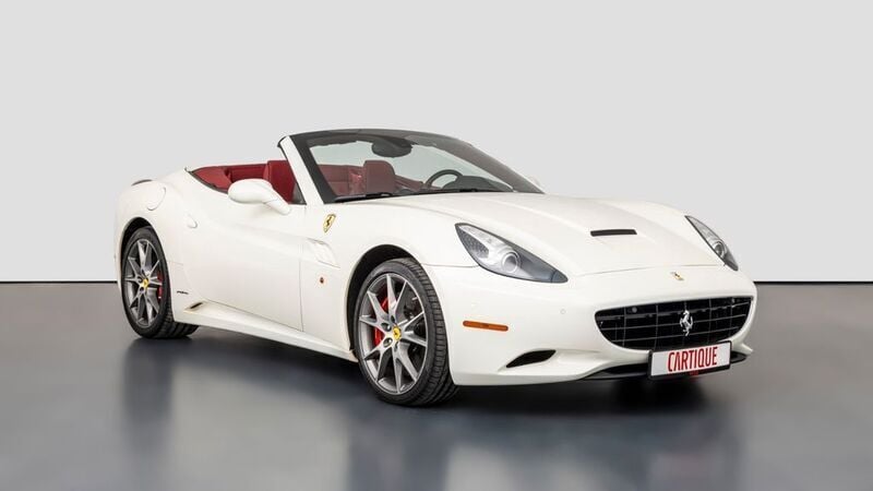 Bianco avus Gebraucht 2010 Ferrari California Cabrio | 124.950 € (Etwas zu teuer) - Bild 1/4