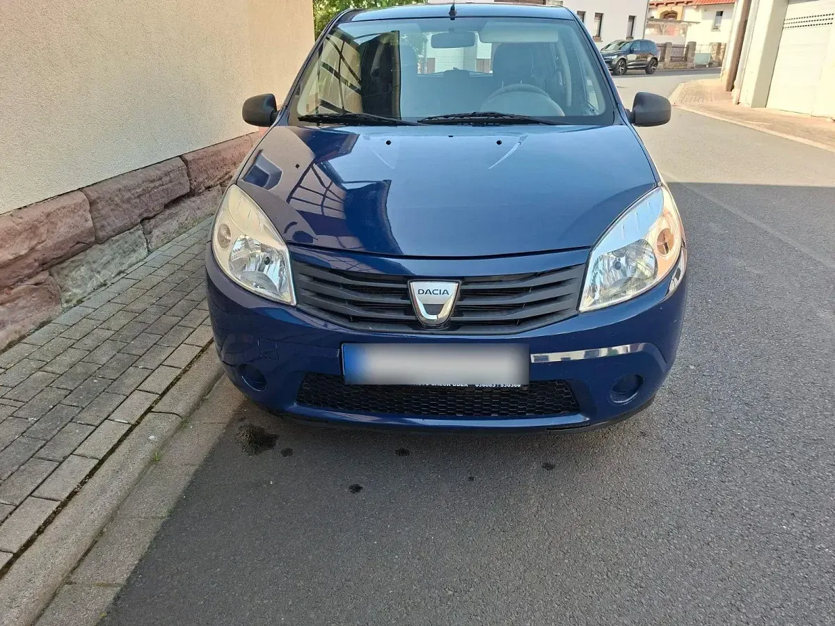 Gebraucht Dacia Sandero 75 PS (55 kW) 2009 Blau Limousine
