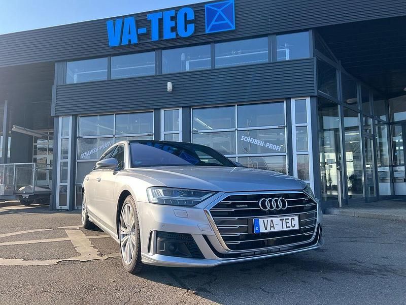 Florettsilber metallic Gebraucht 2020 Audi A8 Sport Limousine | 61.299 € (Teuer) - Bild 1/4
