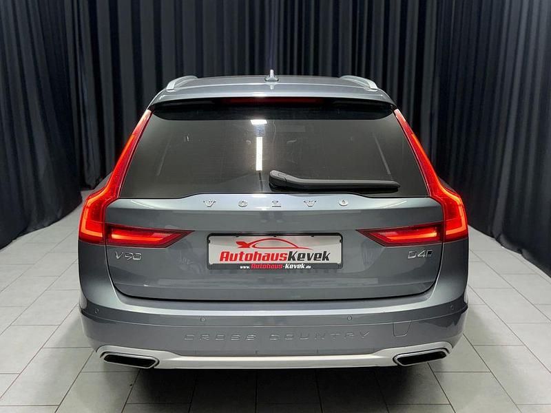 Gebraucht Volvo V90 CC Pro 190 PS (139 kW) 2019 Grau Kombi