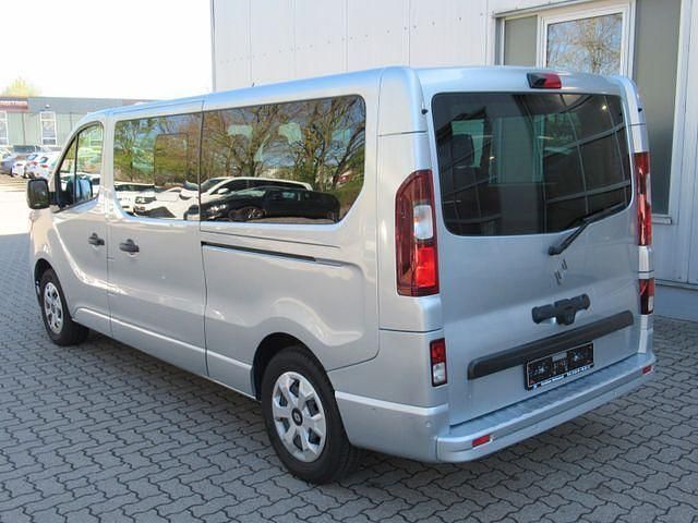 Second-hand Renault Trafic Evolution 150 CP (110 kW) 2024 Gri Monovolum