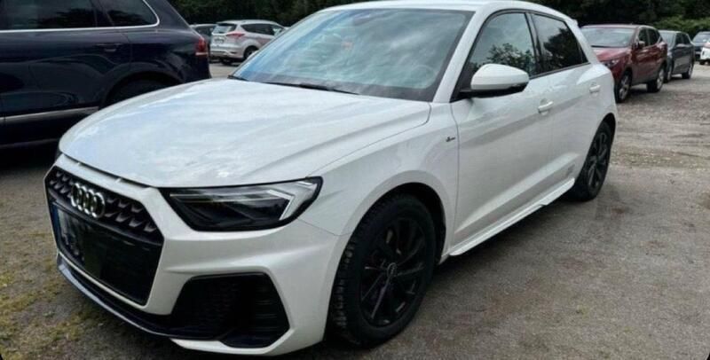 Weiß Gebraucht 2019 Audi A1 Sportback Kleinwagen | 19.900 € (Guter Preis) - Bild 1/4
