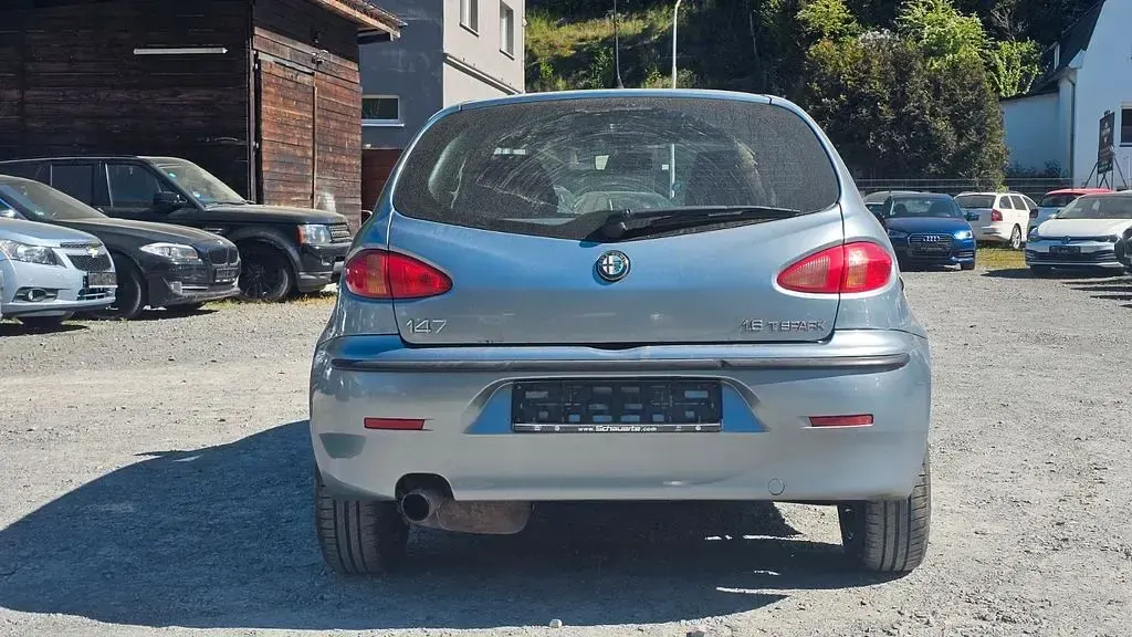 Gebraucht Alfa Romeo 147 Impression 105 PS (77 kW) 2003 Silber Kleinwagen