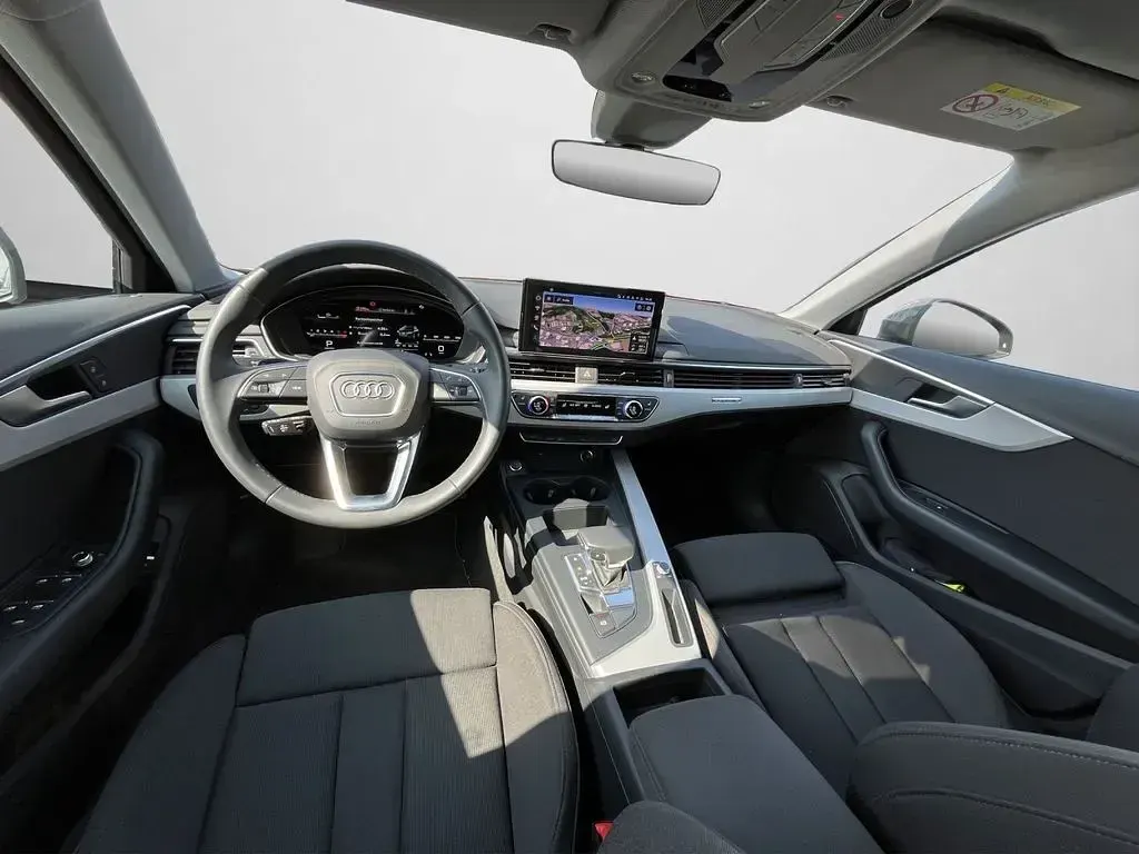 Gebraucht Audi A4 S-Line 204 PS (150 kW) 2024 Chronosgrau metallic (metallic) Limousine