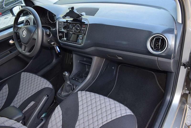 Gebraucht VW up! move up! 60 PS (44 kW) 2019 Dark silver Kleinwagen