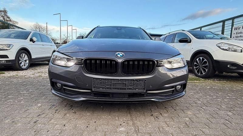 Gebraucht BMW 320 Sport Line 190 PS (139 kW) 2017 Grau Kombi
