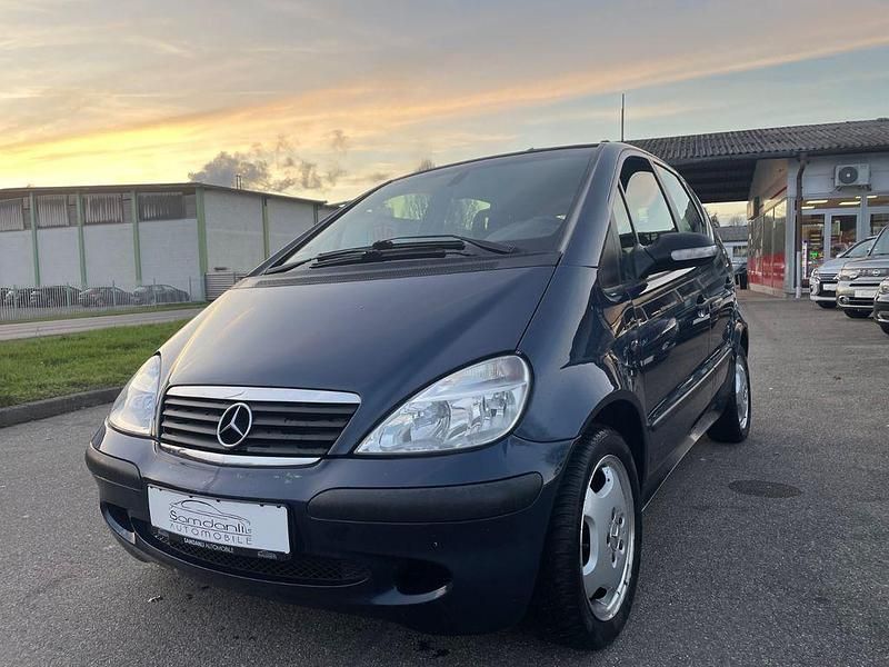 Blau Gebraucht 2003 Mercedes A140 Classic Limousine | 2.950 € - Bild 1/4