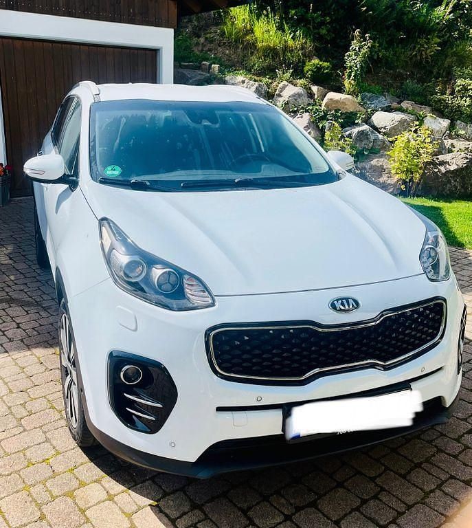 Weiß Gebraucht 2017 Kia Sportage Spirit SUV | 16.000 € (Fairer Preis) - Bild 1/4