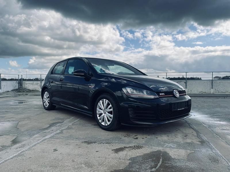 Schwarz Gebraucht 2014 VW Golf VII GTI Limousine | 14.500 € (Fairer Preis) - Bild 1/4