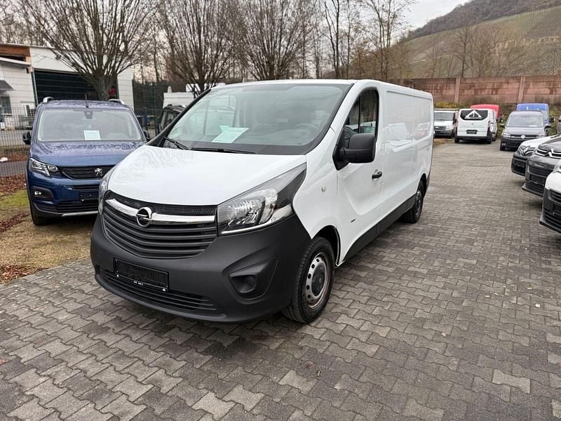 Weiß Gebraucht 2017 Opel Vivaro Van / Kleinbus | 10.000 € (Superpreis) - Bild 1/4