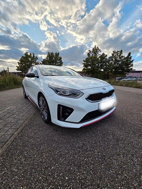 Gebraucht Kia ProCeed GT 204 PS (150 kW) 2020 Weiß Kombi