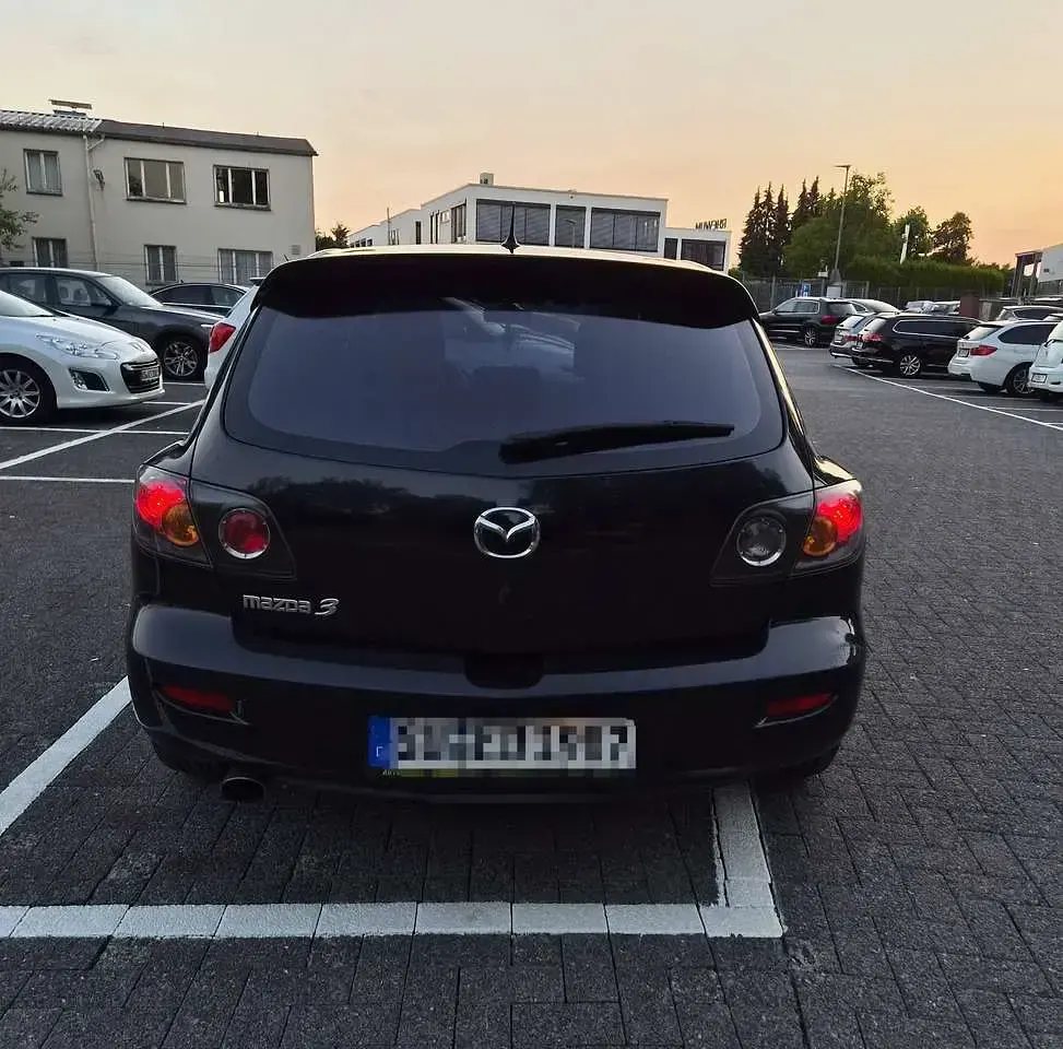 Gebraucht Mazda 3 Active 105 PS (77 kW) 2005 Schwarz Limousine