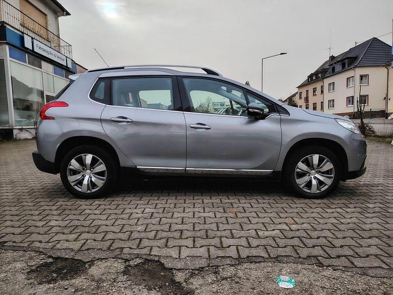 Gebraucht Peugeot 2008 Allure 120 PS (88 kW) 2014 Grau SUV