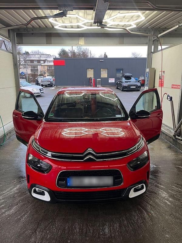 Gebraucht Citroën C4 PureTech 110 PS (80 kW) 2019 Rot Limousine